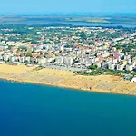 Beachfront Modern Flat With Sea View Bibione