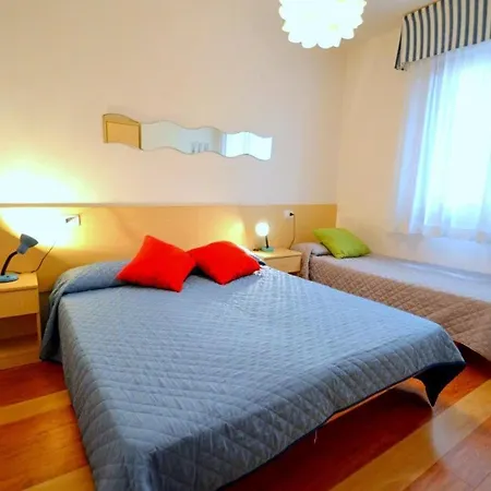 Apartment Beachfront Modern Flat With Sea View *