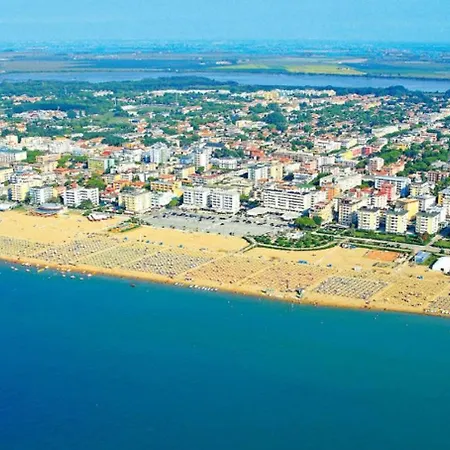 Beachfront Modern Flat With Sea View Apartmán *