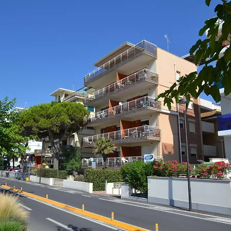 Appartement Beachfront Modern Flat With Sea View *