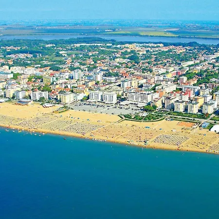 Beachfront Modern Flat With Sea View Bibione