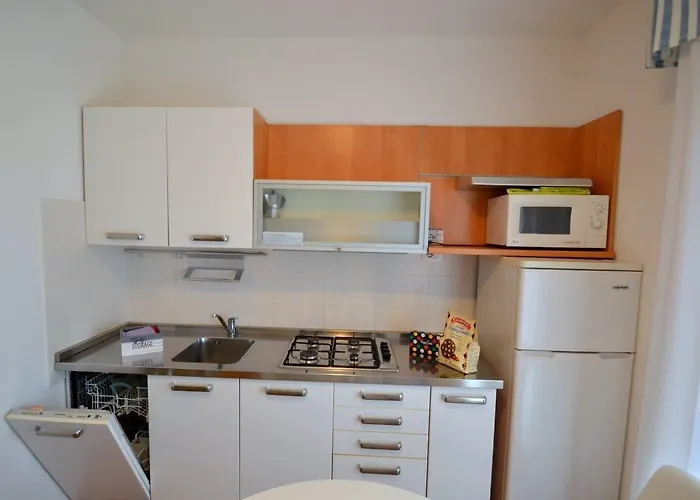 Beachfront Modern Flat With Sea View Διαμέρισμα